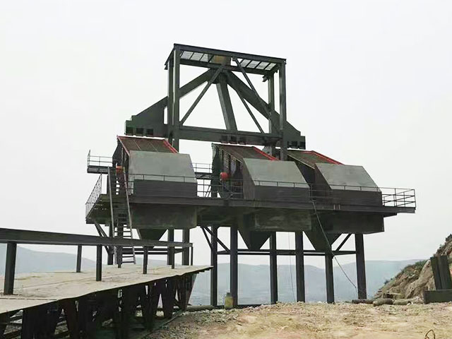 平頂山舞鋼重錘破時產700噸石料生產線