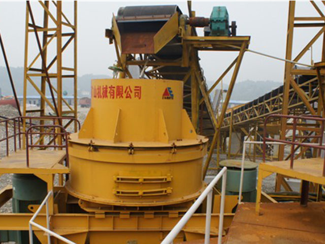 四川眉山時(shí)產(chǎn)500噸河卵石制砂生產(chǎn)線現(xiàn)場