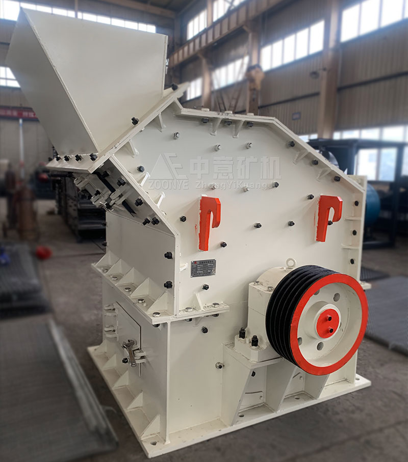 高效細(xì)碎機(jī)發(fā)往江蘇泰興石料廠